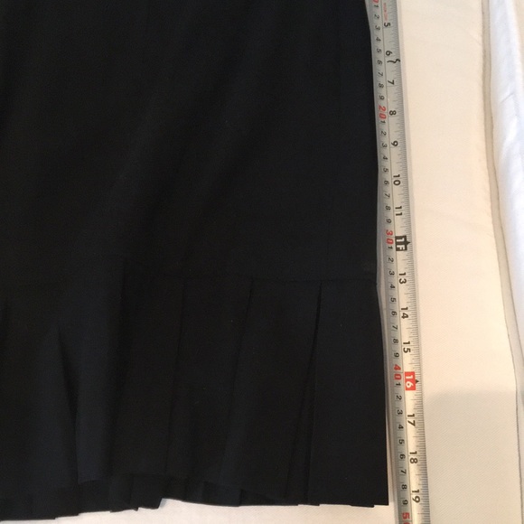 CHANEL - authentic Chanel Sexy Fringed skirt - Picture 6 of 8